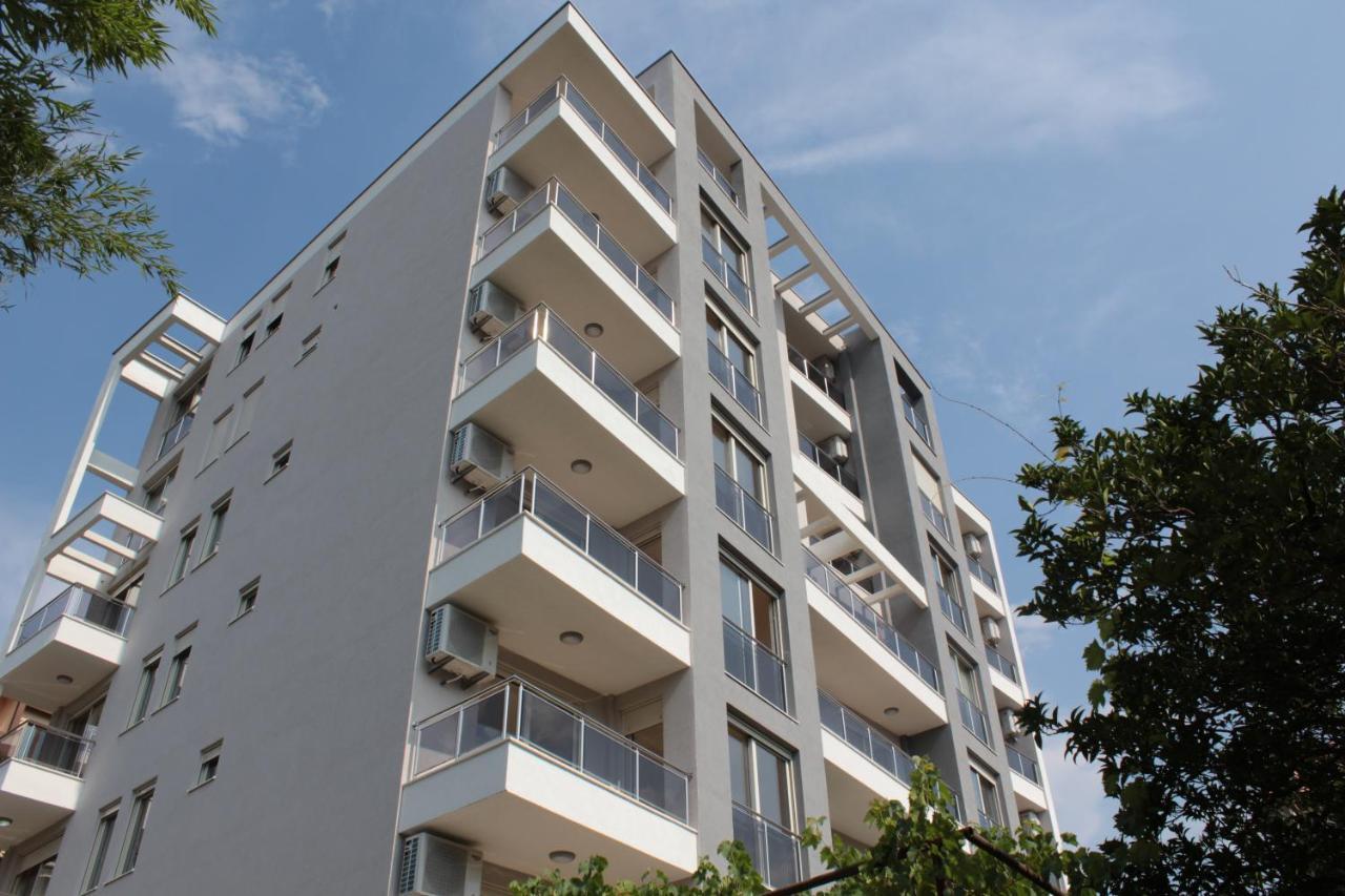 Olimp Lux Hotel Budva Buitenkant foto