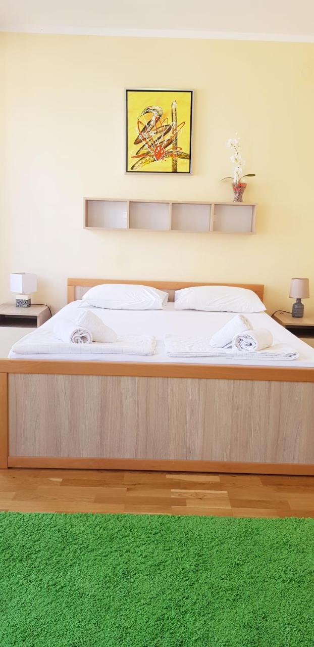 Olimp Lux Hotel Budva Buitenkant foto