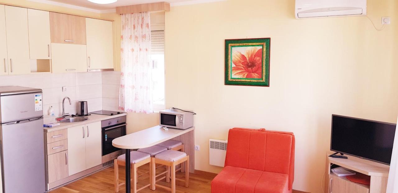 Olimp Lux Hotel Budva Buitenkant foto